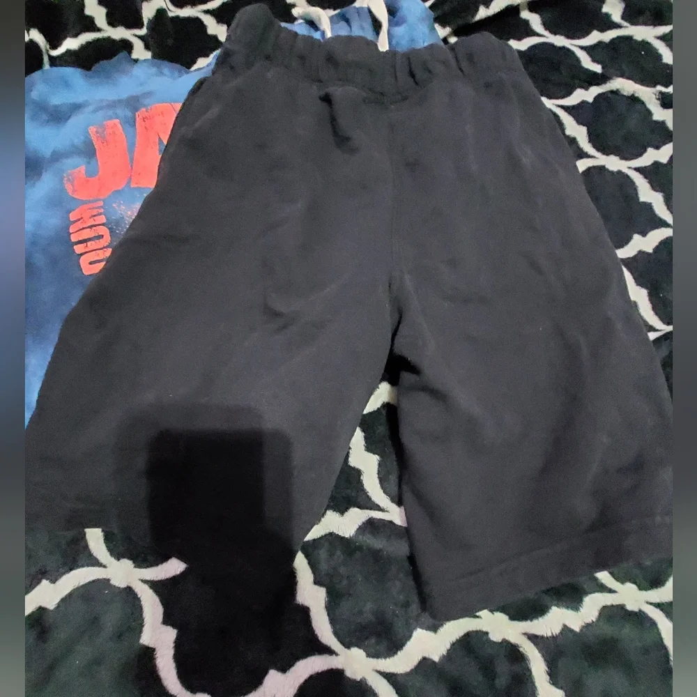 children's place TEE & Shorts lot‎ of two - Picture 3 of 7